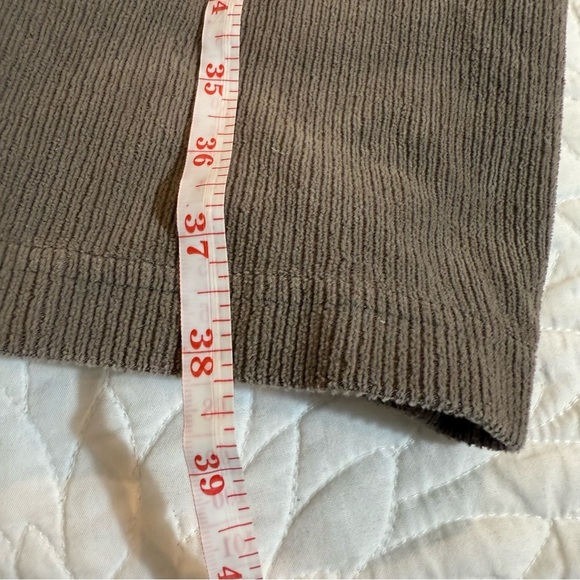 L.L. Bean Women's Straight Leg Pants - grey - Picture 9 of 9